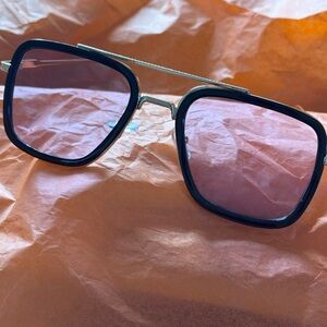 Stylish Black and Gold Square Sunglasses